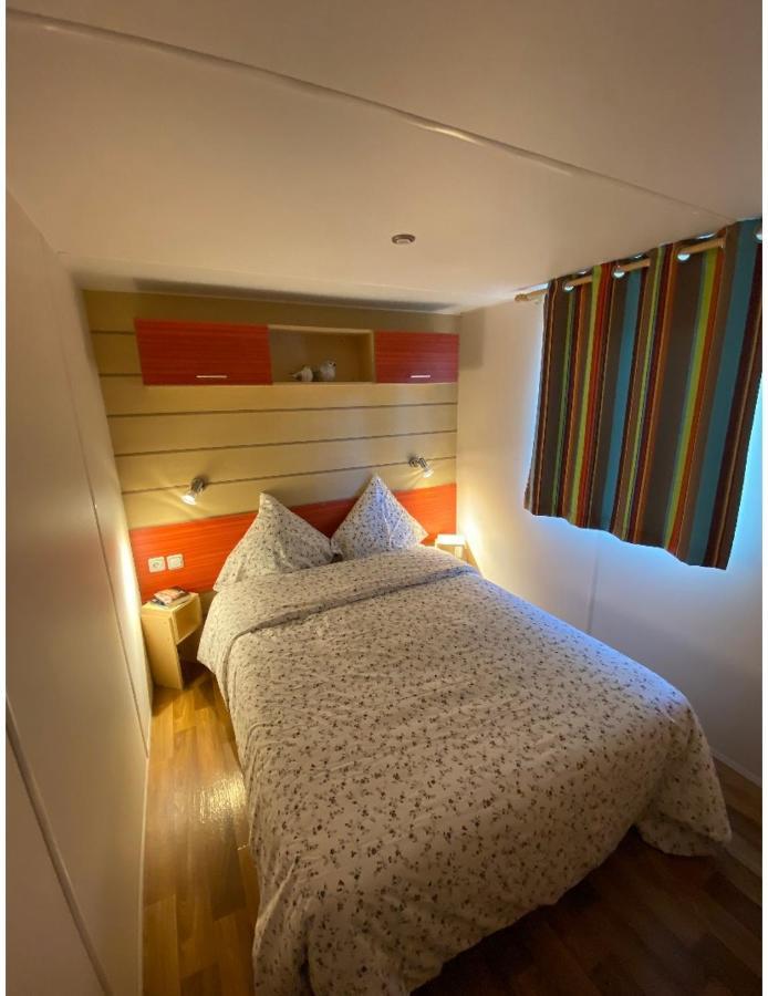 Mobile Proche De Europa Park Campsite *